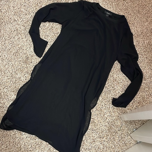 Alfani size 2 top - Picture 2 of 4